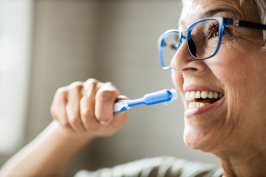 Choosing a Toothbrush for Healthy Gums